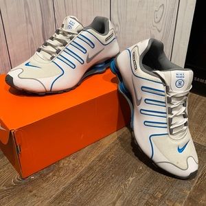 Men’s Nike Shox NZ electric blue and white Sz 10
